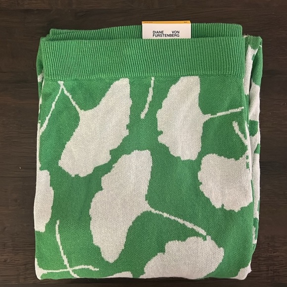 DVF x Target Green Ginko Print Jacquard Pants NWT - Picture 7 of 7